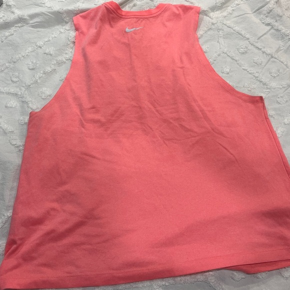 Nike tank - Picture 2 of 2